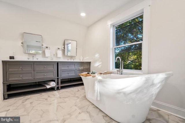 4420 PARK RD, Alexandria, VA 22312