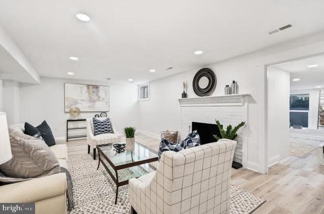 4420 PARK RD, Alexandria, VA 22312