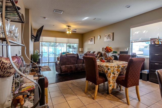 6803 GUILFORD CREST DRIVE, Apollo Beach, FL 33572