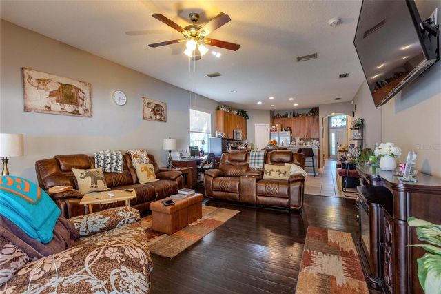 6803 GUILFORD CREST DRIVE, Apollo Beach, FL 33572