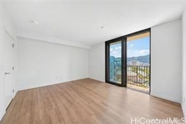 987 Queen Street 1616, Honolulu, HI 96814