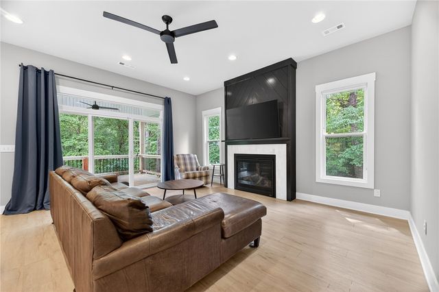 4 Morganshire Circle, Bella Vista, AR 72714