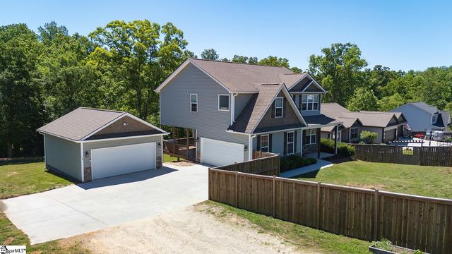 79 Lyman Lake Road, Lyman, SC 29365