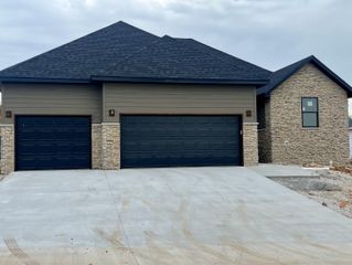 3084 East Heritage Street, Republic, MO 65738