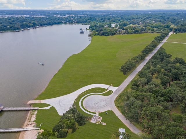 1556 Park Street, Azle, TX 76020