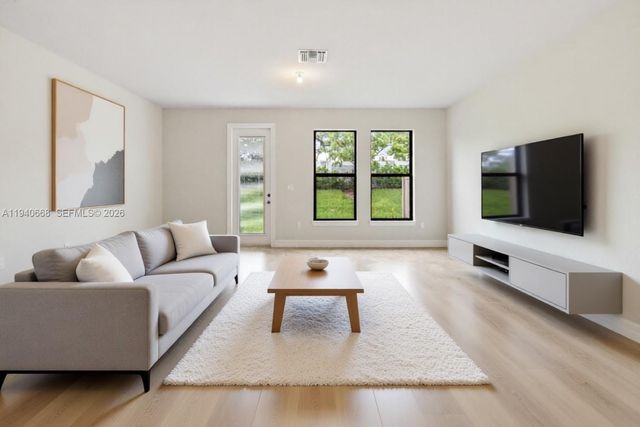 4488 E Appleton Cir E, Oakland Park, FL 33309