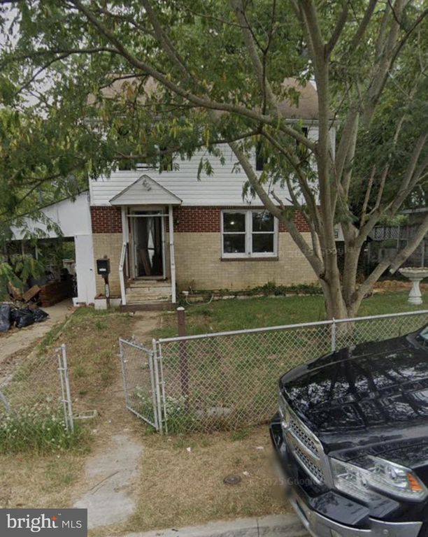Image 2 of property listing at 21683 HANCOCK RD, Lexington Park, MD 20653