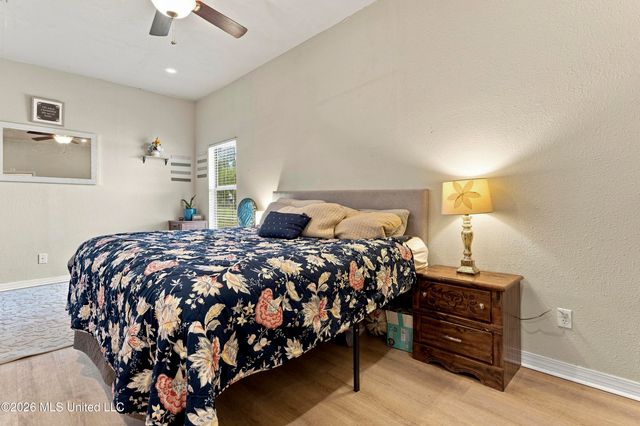615 Mckinley Avenue, Pascagoula, MS 39567