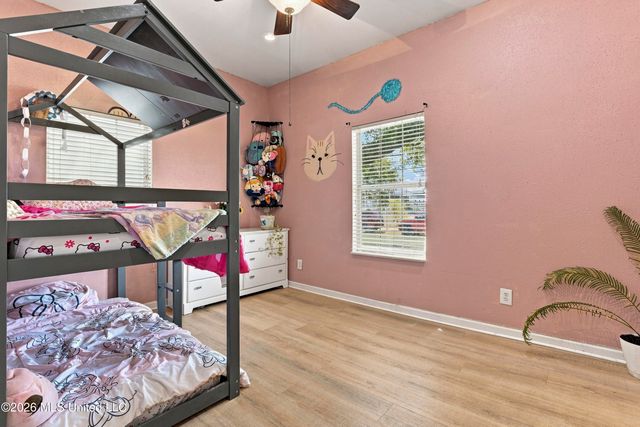 615 Mckinley Avenue, Pascagoula, MS 39567