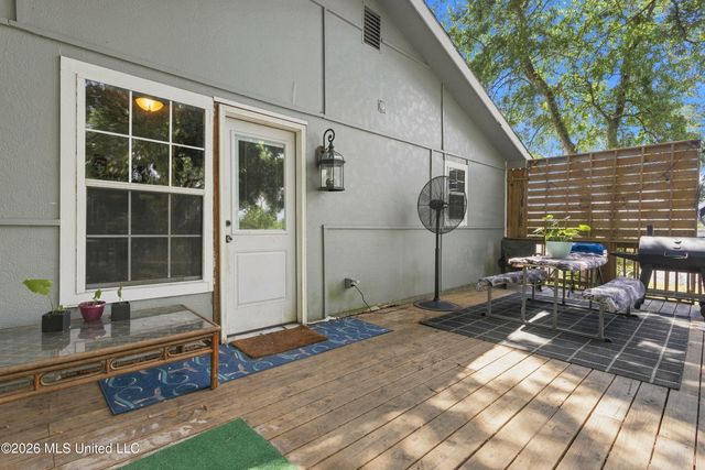 615 Mckinley Avenue, Pascagoula, MS 39567