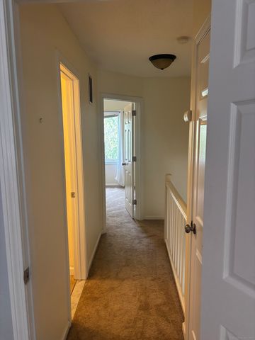 32 Far View Commons 32, Southbury, CT 06488
