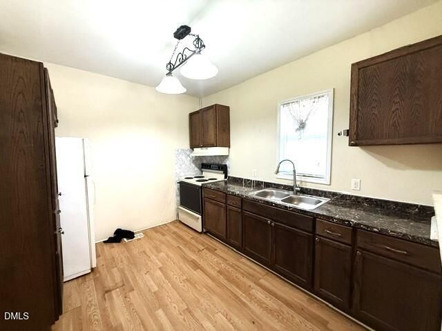1550 W Davis Street, Burlington, NC 27215
