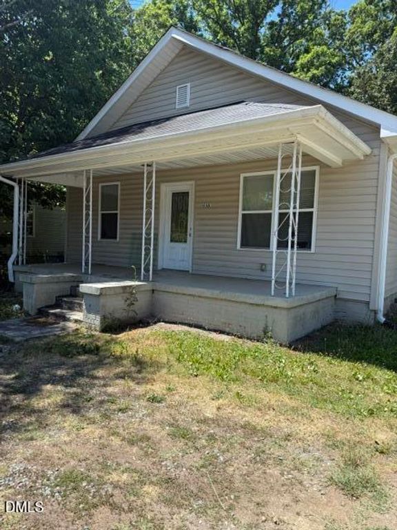 1550 W Davis Street, Burlington, NC 27215