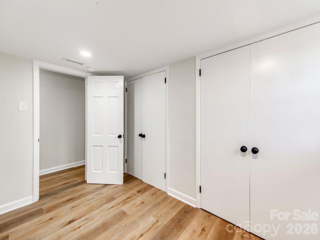 1632 Burtonwood Circle, Charlotte, NC 28212