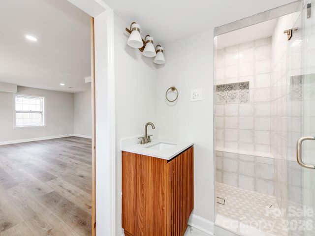 1632 Burtonwood Circle, Charlotte, NC 28212