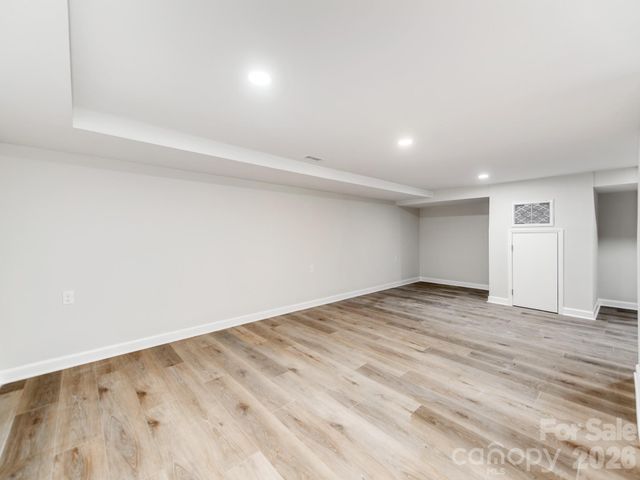 1632 Burtonwood Circle, Charlotte, NC 28212