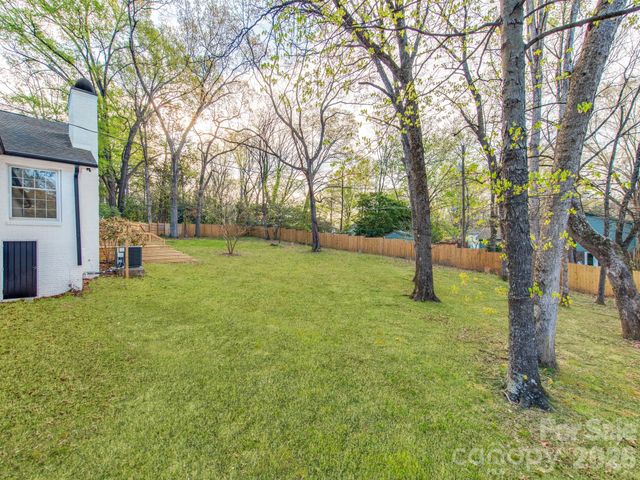 1632 Burtonwood Circle, Charlotte, NC 28212