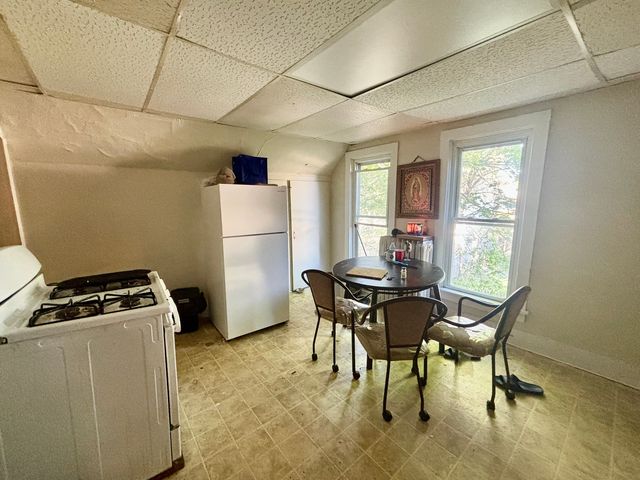 1016 S Main Street, Belvidere, IL 61008