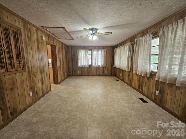 3025 Hazel Drive, Shelby, NC 28152