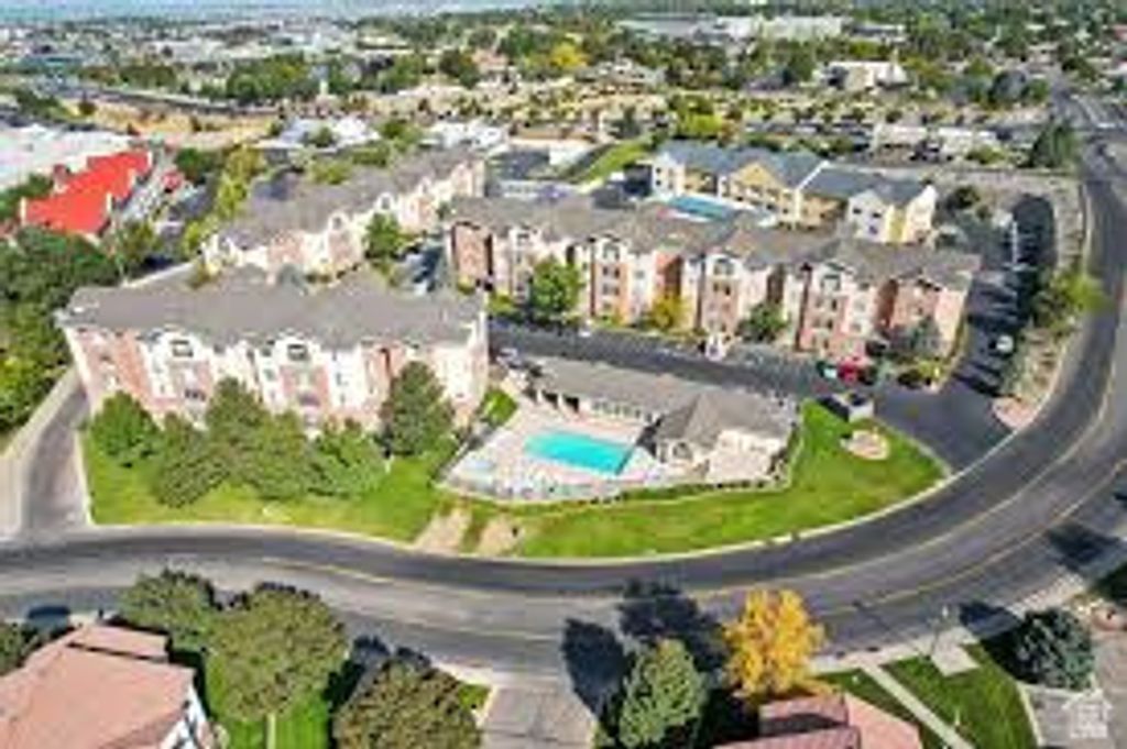 Image 3 of property listing at 442 W 1430 S #421, Orem, UT 84058