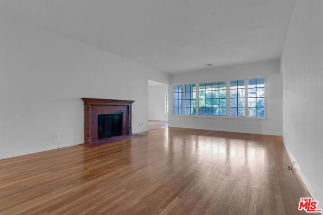 152 S Kilkea Drive, Los Angeles, CA 90048