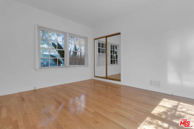 152 S Kilkea Drive, Los Angeles, CA 90048