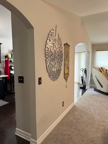 34387 Ann Arbor Trail, Livonia City, MI 48150