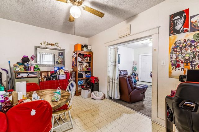 110 N Monroe Street, San Angelo, TX 76903