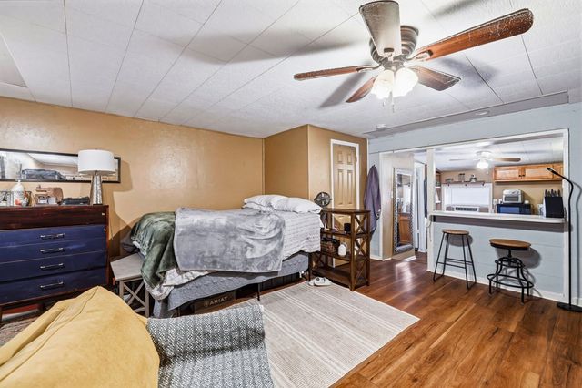 110 N Monroe Street, San Angelo, TX 76903