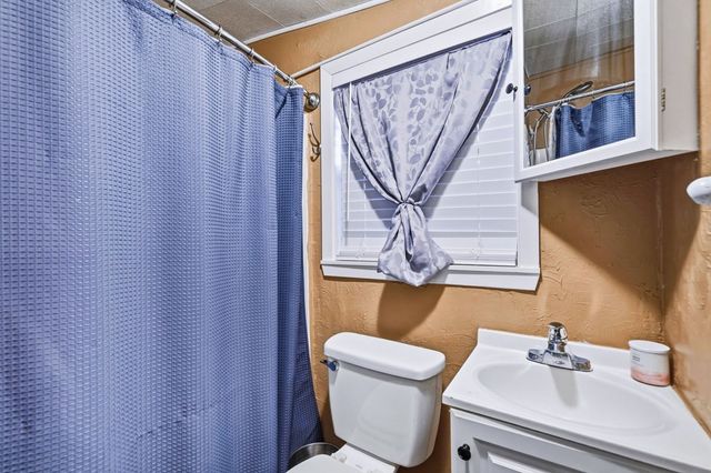 110 N Monroe Street, San Angelo, TX 76903