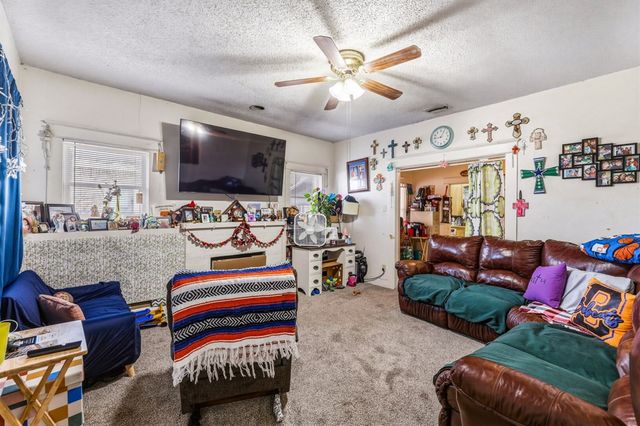 110 N Monroe Street, San Angelo, TX 76903