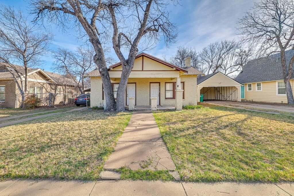 110 N Monroe Street, San Angelo, TX 76903