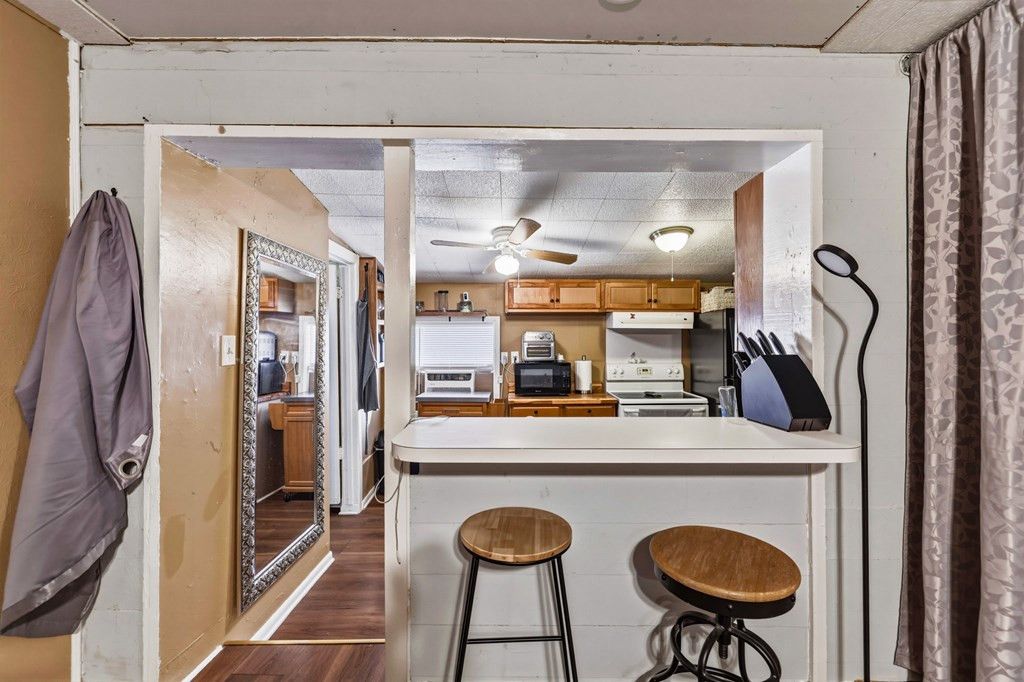 Image 31 of property listing at 110 N Monroe Street, San Angelo, TX 76903