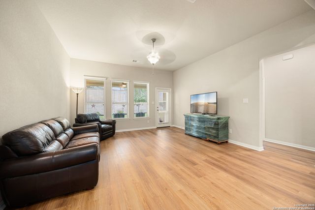 2807 Sueno Pt, San Antonio, TX 78245