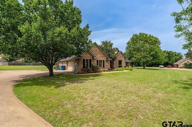 301 Hines Crossing, Bullard, TX 75757