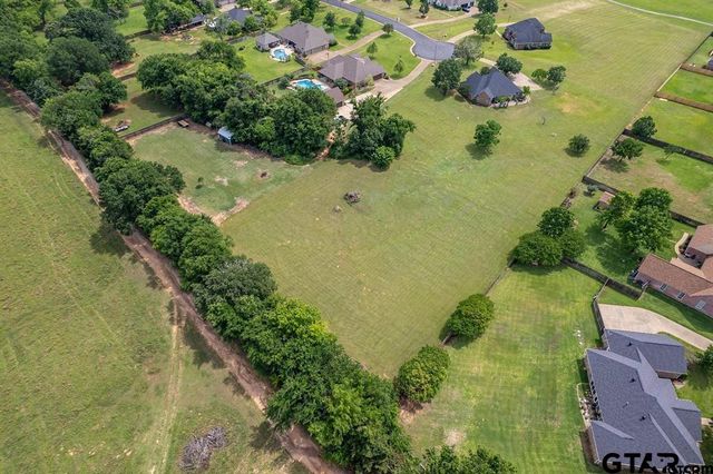 301 Hines Crossing, Bullard, TX 75757