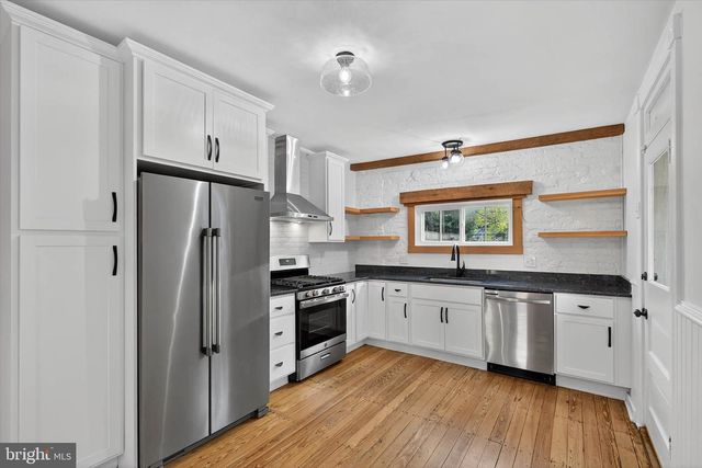 226 E LEMON ST, Lancaster, PA 17602