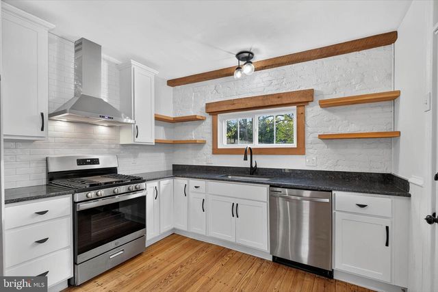 226 E LEMON ST, Lancaster, PA 17602