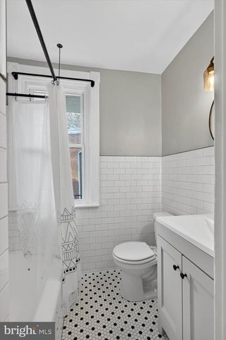 226 E LEMON ST, Lancaster, PA 17602