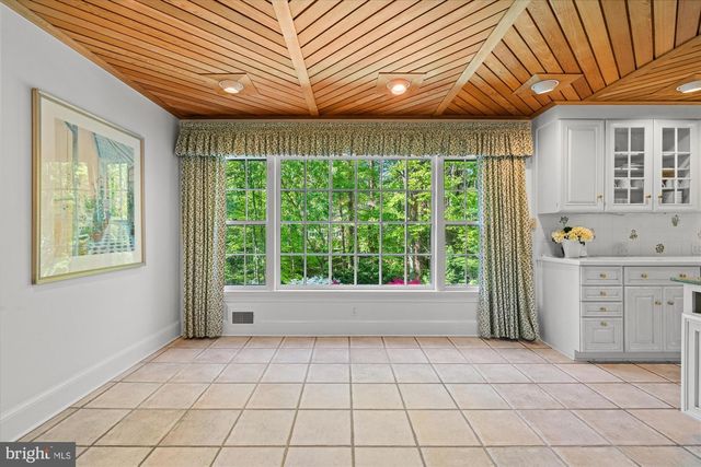 7030 LONGWOOD DR, Bethesda, MD 20817