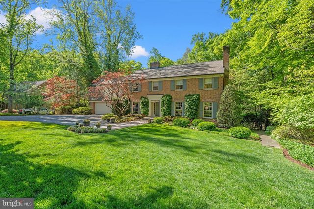 7030 LONGWOOD DR, Bethesda, MD 20817