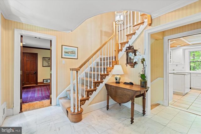 7030 LONGWOOD DR, Bethesda, MD 20817