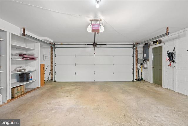 7030 LONGWOOD DR, Bethesda, MD 20817