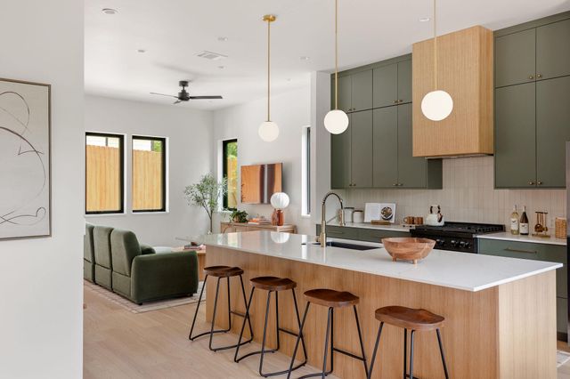 505 Philco DR 3, Austin, TX 78745
