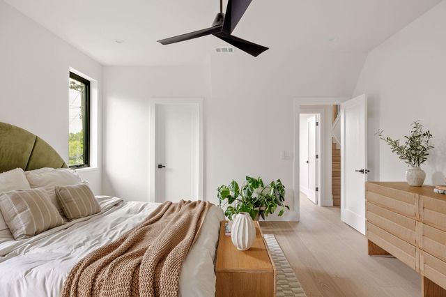 505 Philco DR 3, Austin, TX 78745