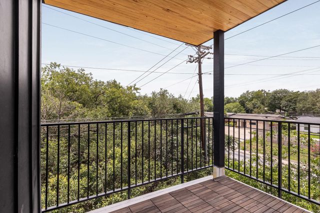 505 Philco DR 3, Austin, TX 78745