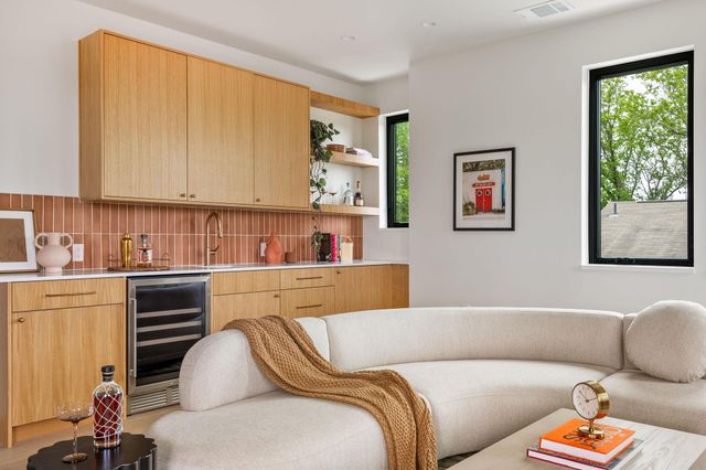 505 Philco DR 3, Austin, TX 78745