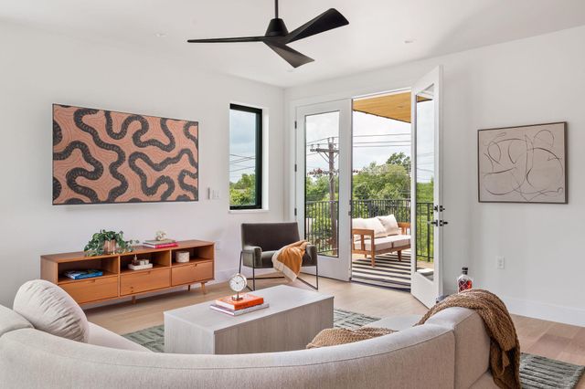 505 Philco DR 3, Austin, TX 78745