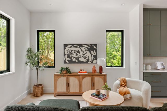 505 Philco DR 3, Austin, TX 78745