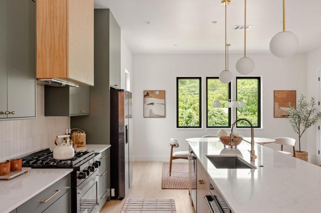 505 Philco DR 3, Austin, TX 78745